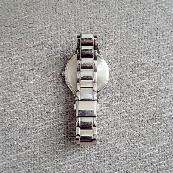 Bulova SS Ladies Watch - Picture 2 of 2